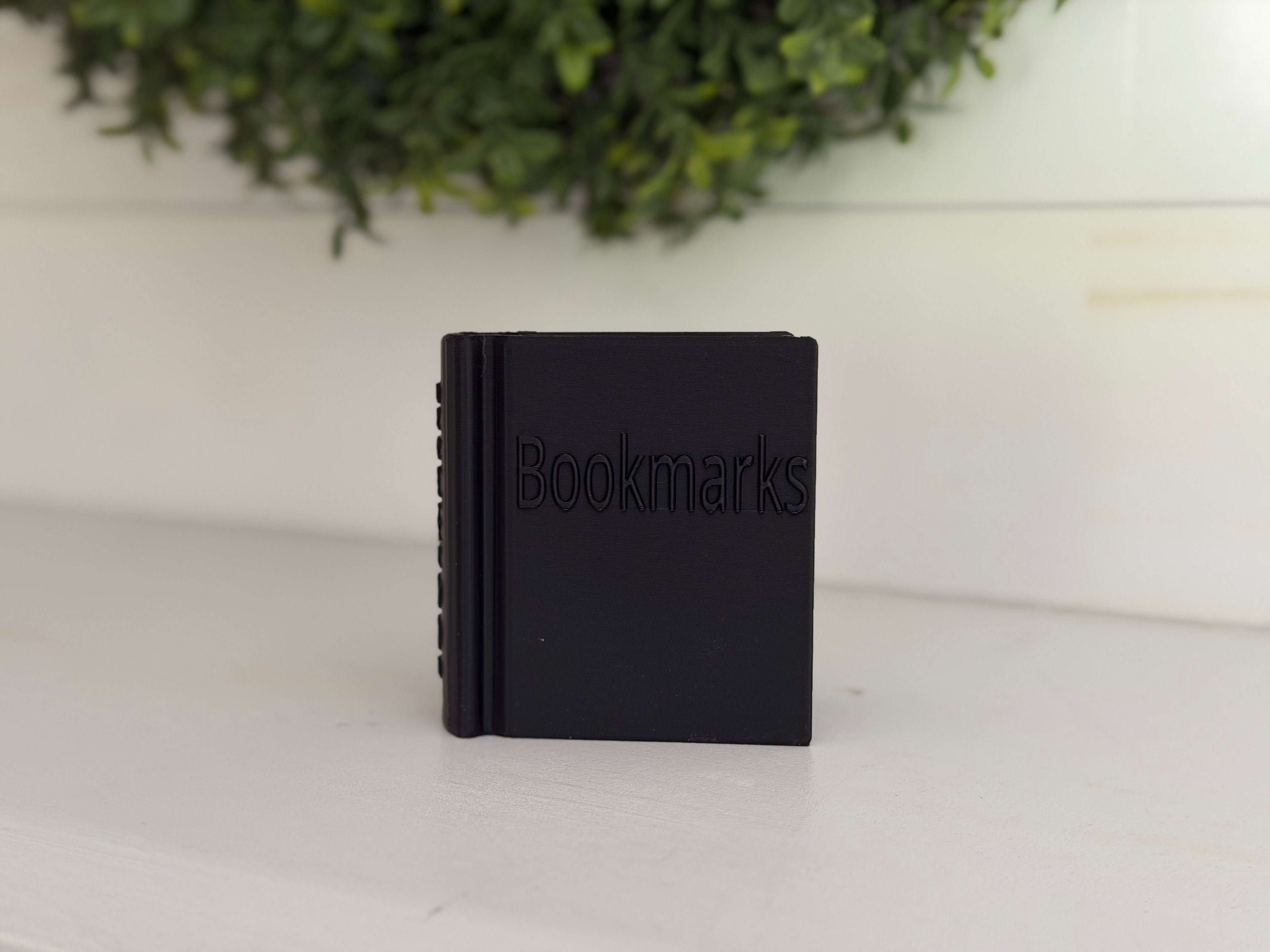 Black Bookmark Holder
