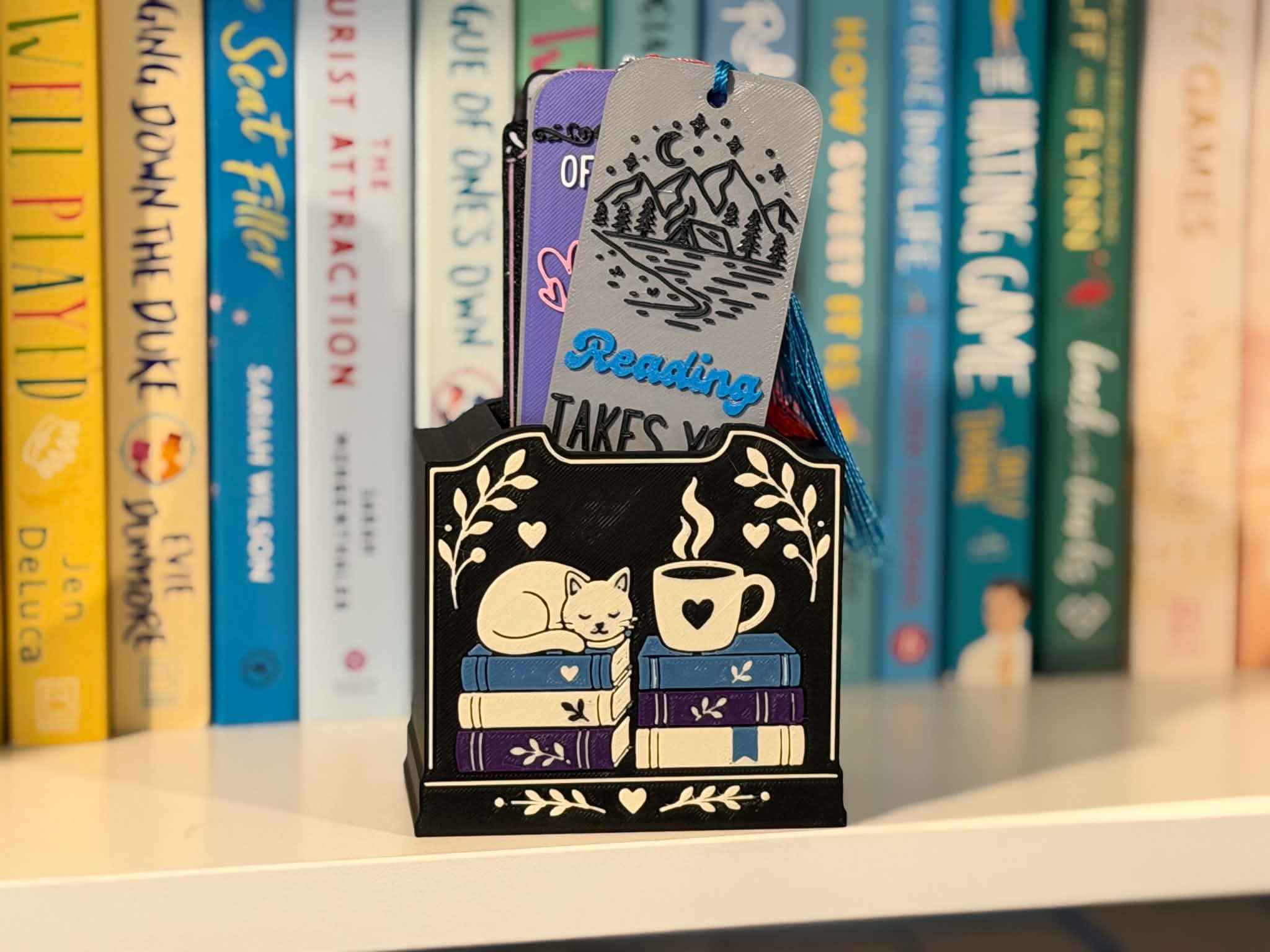 Cozy Cat Bookmark Holder