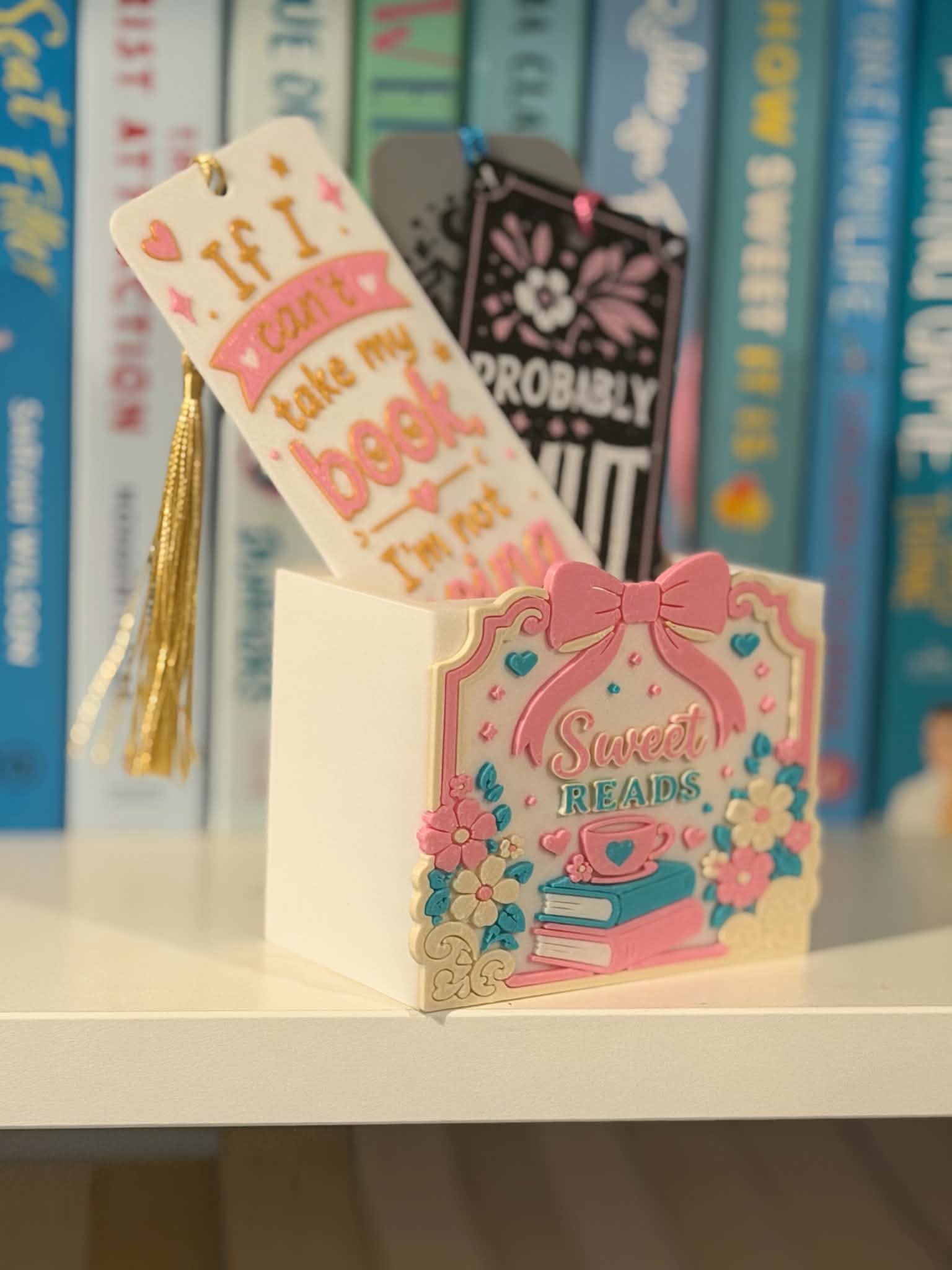 Sweet Reads Bookmark Holder
